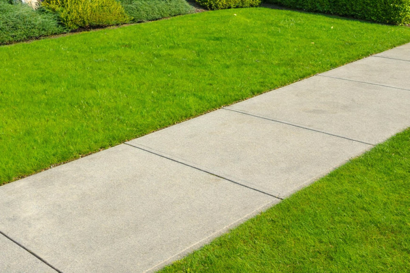 Concrete Sidewalk Building in Sheboygan, WI